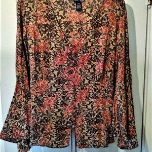 22/24 Venezia blouse floral bell sleeves